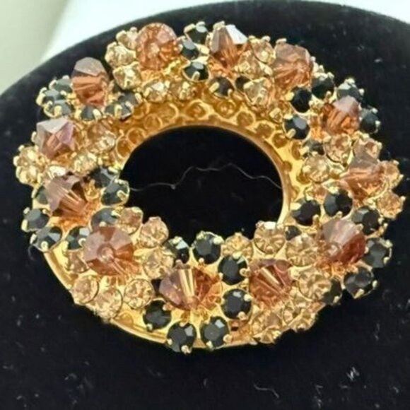 Vintage 1950s Circle Brooch Smoky Brown Jet Rhinestones Goldtone Mid Century Pin - Picture 9 of 12